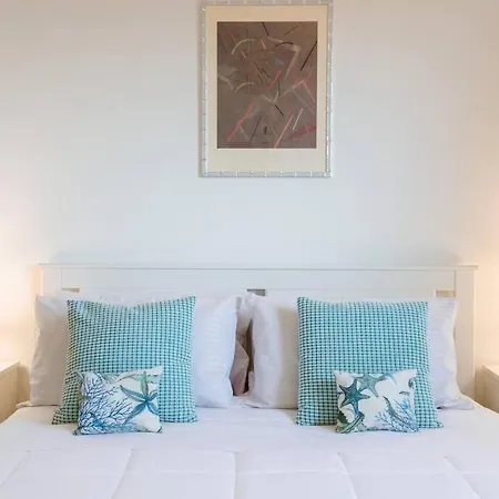 Piccapiana Sea View Attic Flat * La Spezia