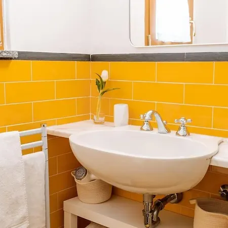 Piccapiana Sea View Attic Flat - Mytouristhome Appartement *
