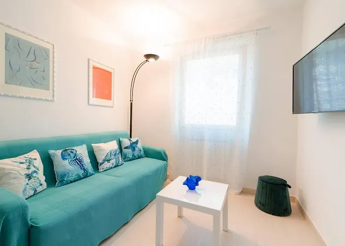 Piccapiana Sea View Attic Flat La Spezia