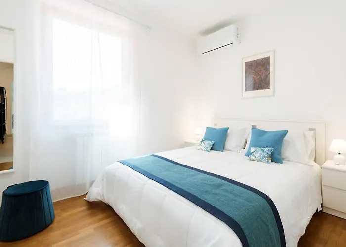 Appartamento Piccapiana Sea View Attic Flat *