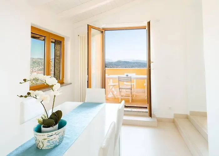 Apartment Piccapiana Sea View Attic Flat - Mytouristhome *